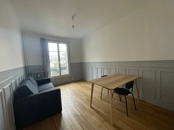Grand T2 meublé 