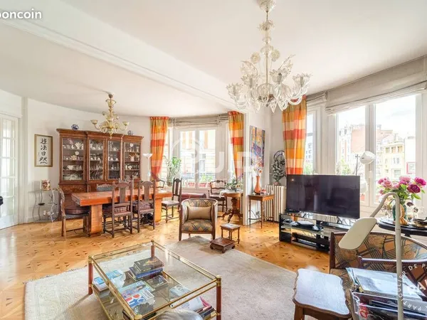 Appartement 5 pièces 171 m² 
