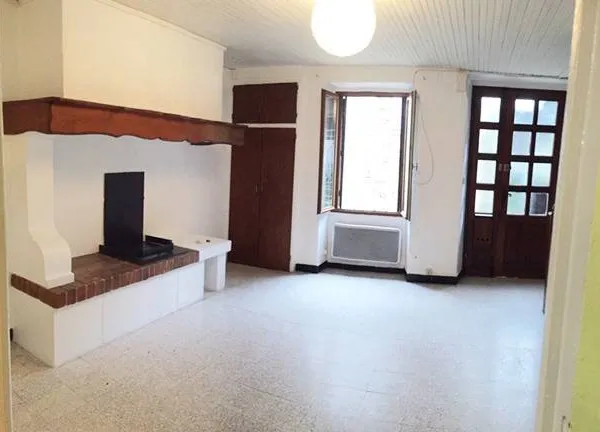 A louer Maison de village de 76 m2 sur 2 niveaux:4 pièces 