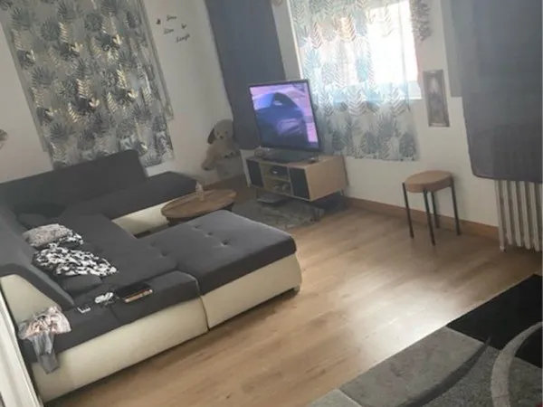 Appartement 180m3 avec cour 