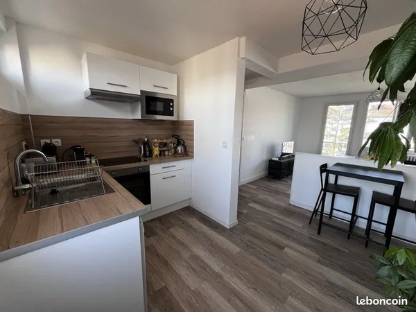 Chambre meublée tout compris coliving Lyo 