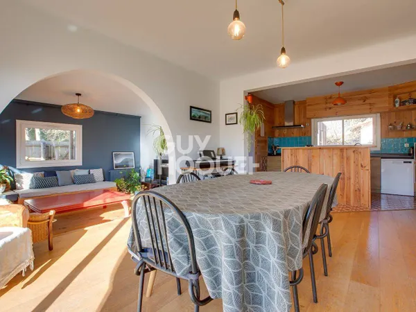 Maison 9 pièces 200 m² 