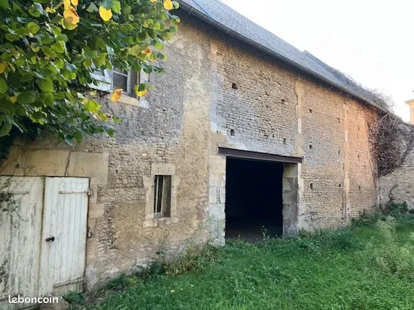 Local 5 pièces 120 m² 