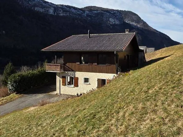 Maison 7 pièces 267 m² 