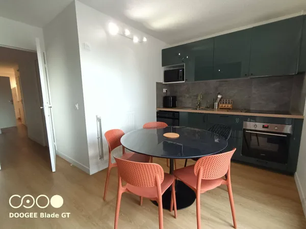 Appartement 7 pièces 104 m² 