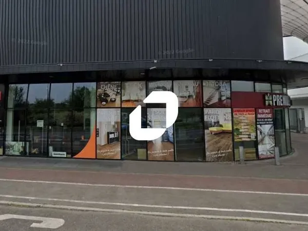 Local commercial 161 m² 