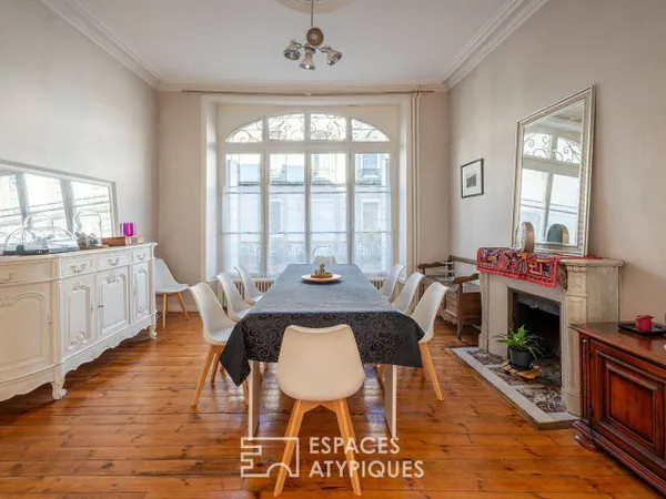 Maison 9 pièces 243 m² 