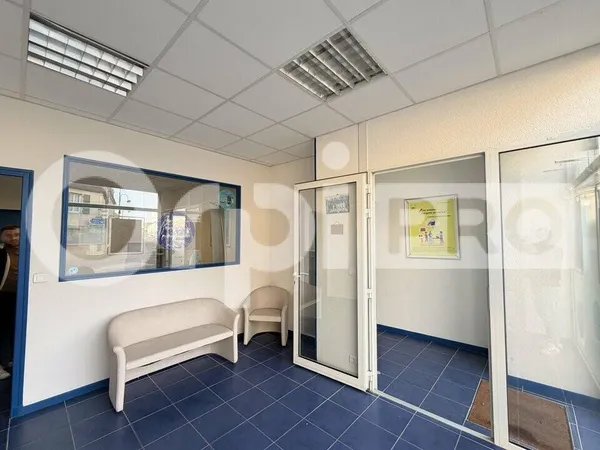 Bureaux 100 m² 