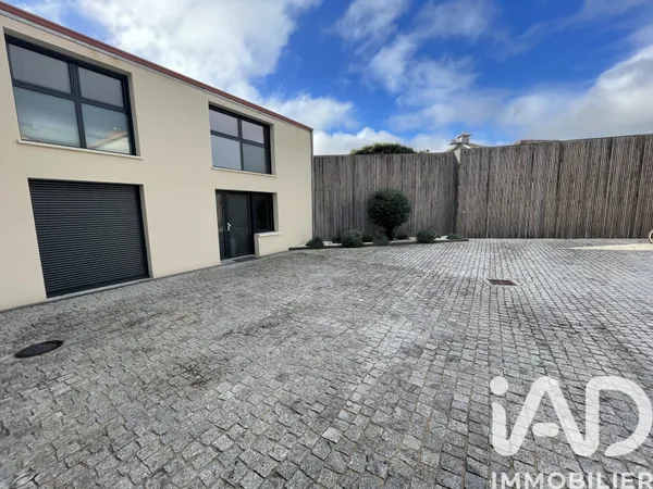 Location Triplex 3 pièces 