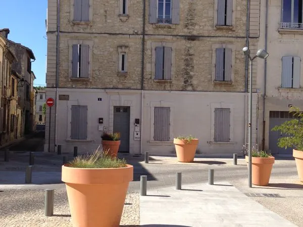 Joli P3 ensolleillé intra muros sans vis à vis, climatisation 