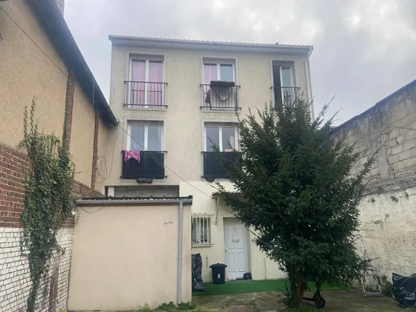 Immeuble de rapport 240 m² 
