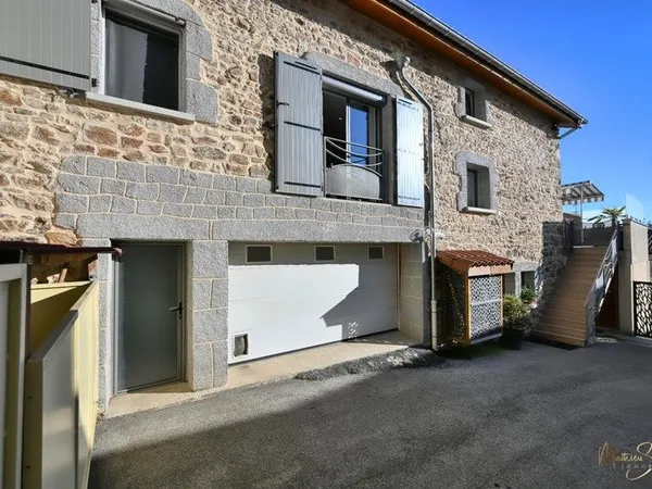 Ensemble Immobilier composé de 3 appartements à ST MARTIN EN HAUT 