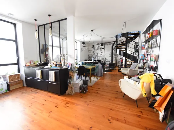 Loue Belle Maison T5 entièrement rénové Haut de gamme Angers Haras/gare - 95m² 