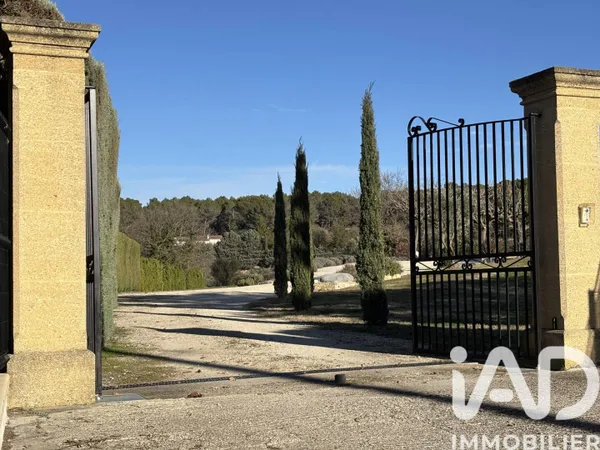 Maison 7 pièces 260 m² 