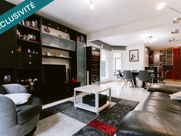 RARE!! Appartement en rez-de-jardin + garages 