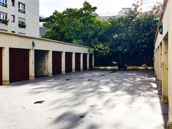 Parking 12 m² 
