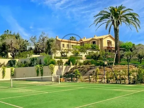 Villa 600 m² 