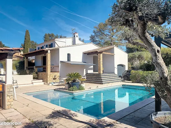 Villa 5 pièces 150 m² 