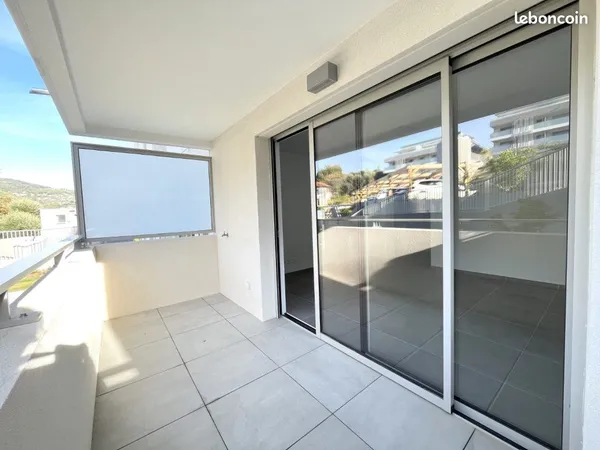 Studio 1 pièce 23 m² 