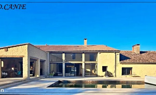 Propriété 12 pièces 430 m² 