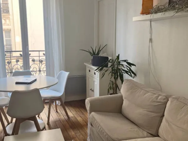 Loue chambre dans appartement 