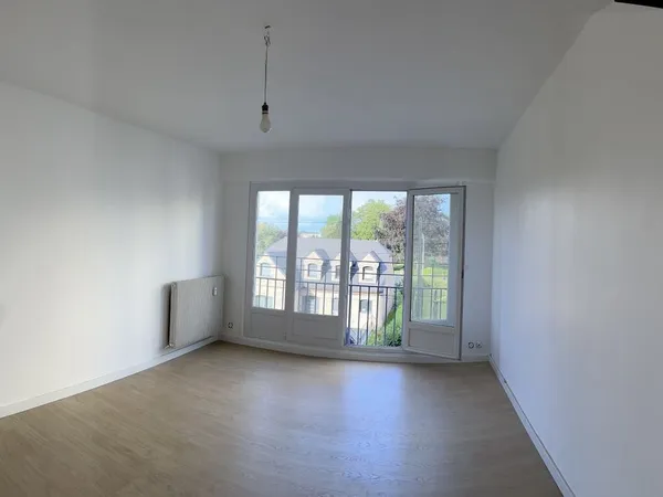 T2 de 57 m² beaux volumes - Proche musée et centre-ville — Quartier Poterne à Valenciennes 