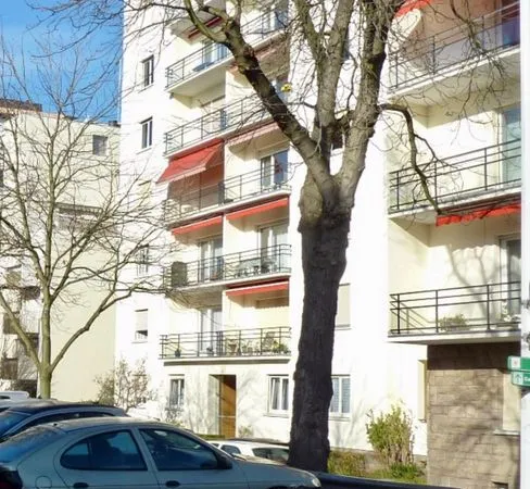 Particulier vends 2-3 pieces à Strasbourg-orangerie 