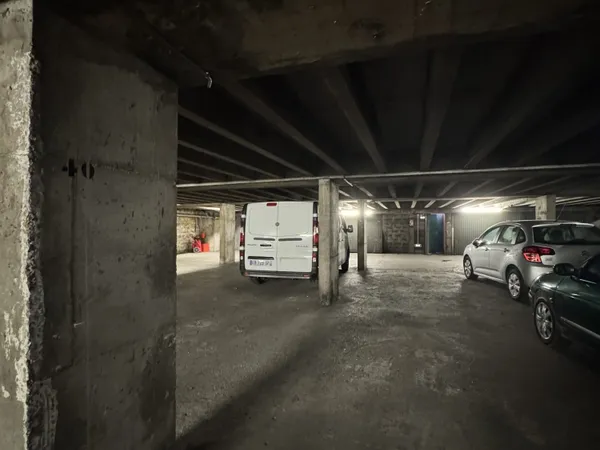 Garage Parking à louer Paris 