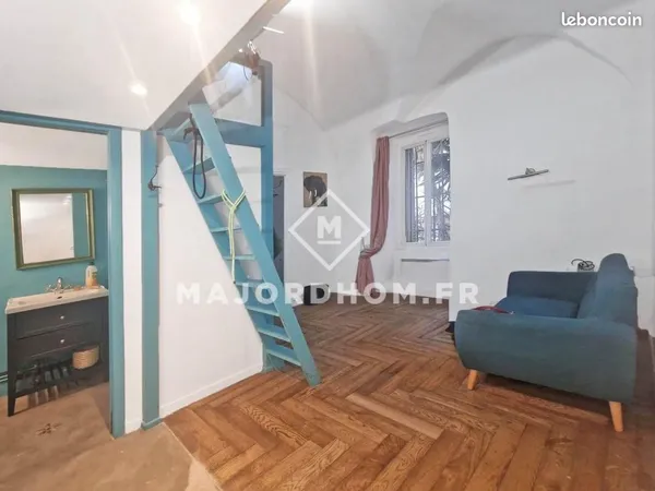 Studio 1 pièce 24 m² 