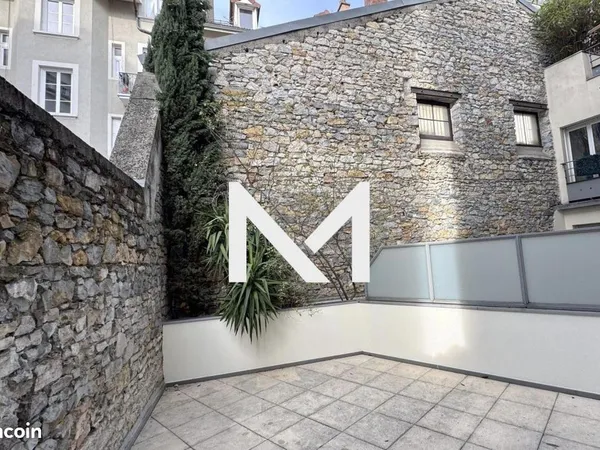 Appartement 4 pièces 90 m² 