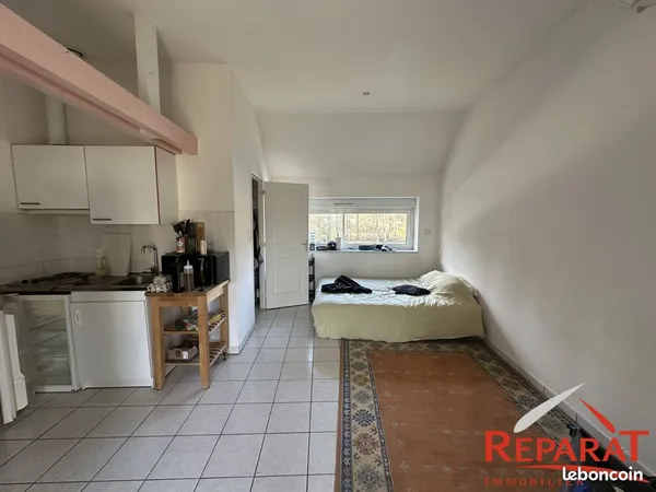 Studio 1 pièce 24 m² 