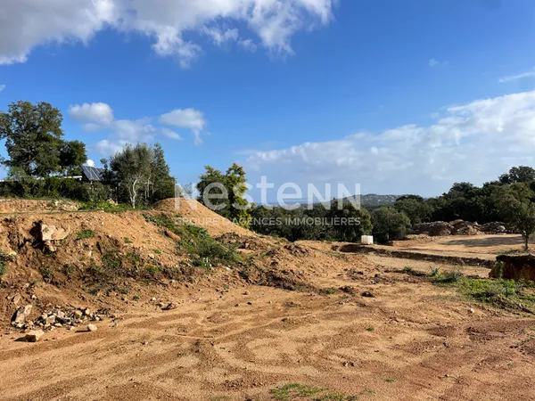 Terrain à vendre avec projet de construction purgé de tout recours des tiers - St LUCIE de 
