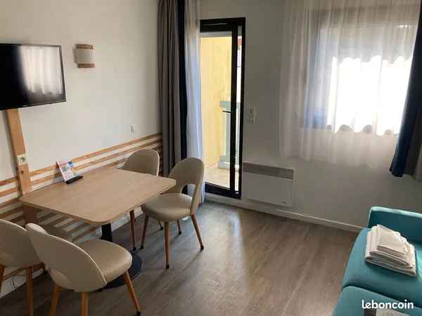Studio 1 pièce 22 m² 