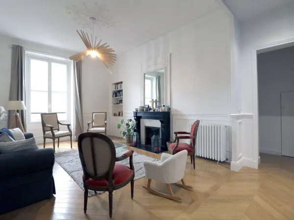 Appartement 7 pièces 133 m² 