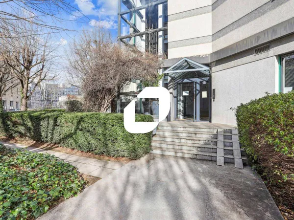 Bureaux 165 m² 
