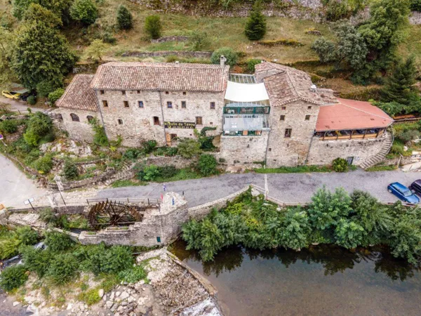 Maison 10 pièces 460 m² 
