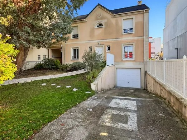 Maison 7 pièces 161 m² 