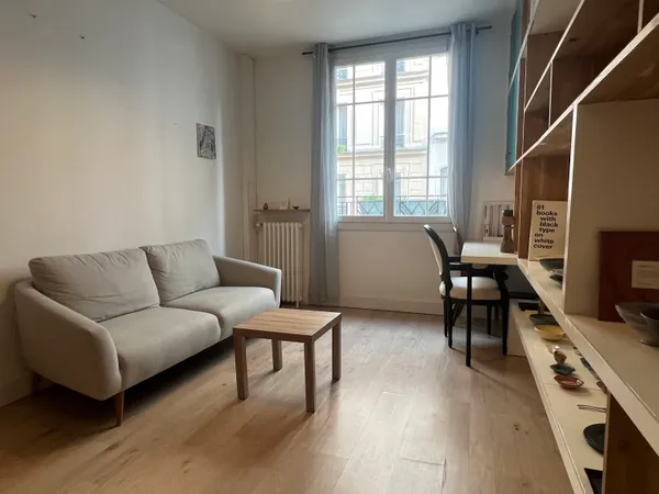 Sous-loue appartement 33m² Paris 18ème 