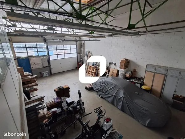 Bureaux 306 m² 