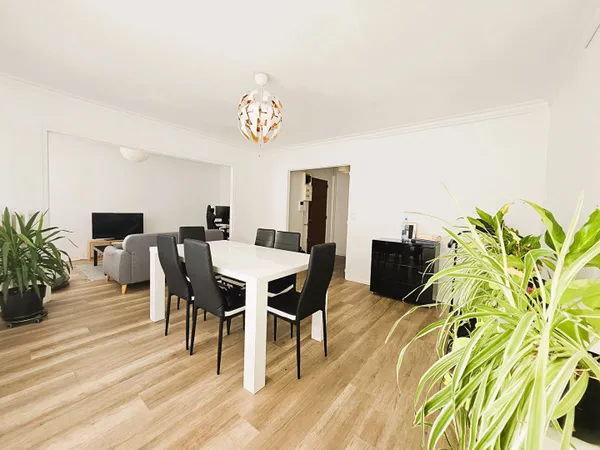2 CHAMBRES - BOX FERME - CAVE 
