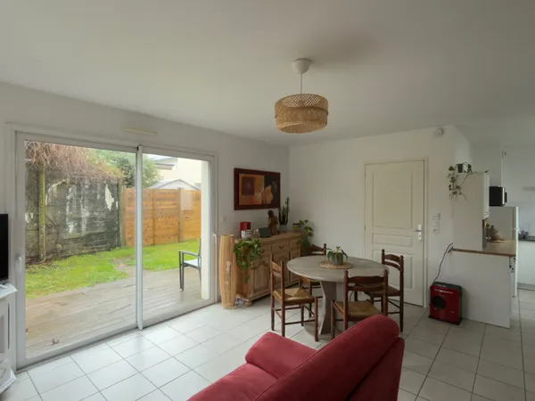 Quartiers des Québrais - Maison avec garage 