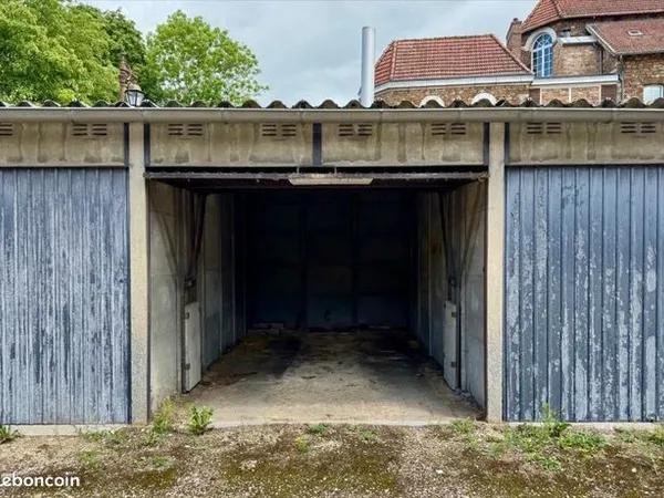 Parking - Garage Location Coulommiers   60€