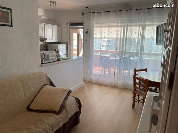 Joli appartement centre ville dans résidence avec piscine 