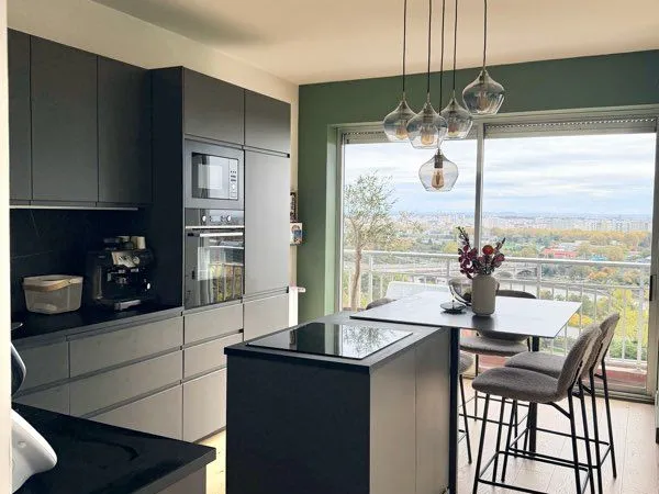 Location Appartement dans résidence de standing (piscine, tennis etc.) 
