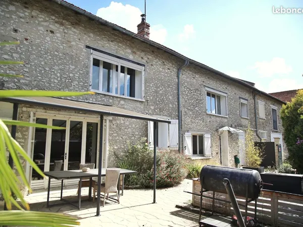 Maison 7 pièces 179 m² 
