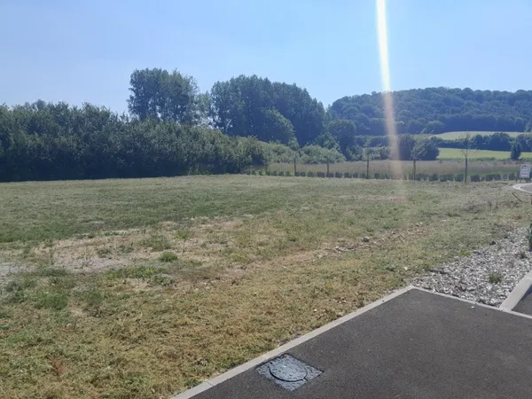 Terrain 600 m² 