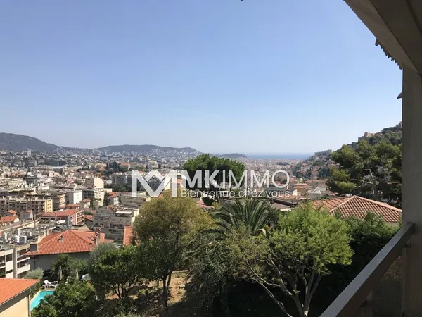 VASTE ET AGREABLE T2 - SUPERBE VUE DEGAGEE 