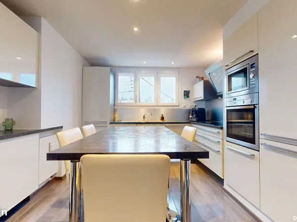 Appartement 4 pièces 75 m² 