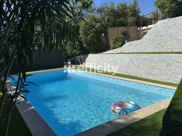 Maison Vente Fréjus 5p 150m² 850000€