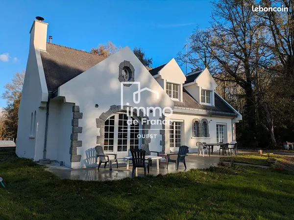 Propriété 7 pièces 190 m² 